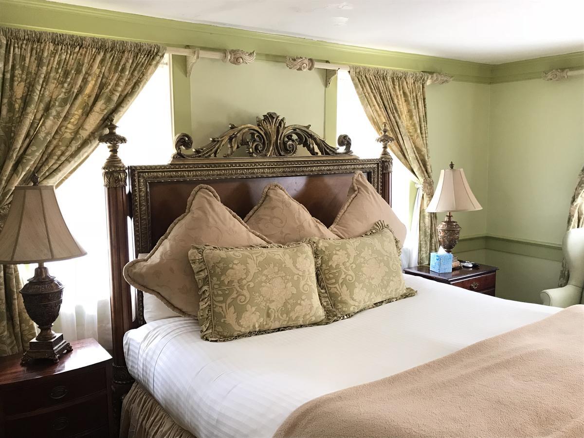 Admiral Farragut Inn ニューポート エクステリア 写真