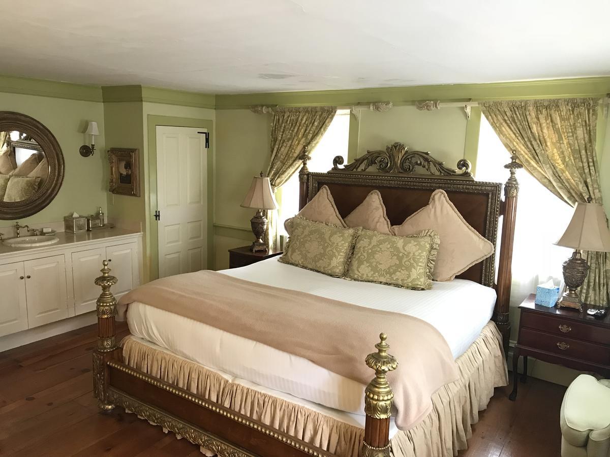 Admiral Farragut Inn ニューポート エクステリア 写真
