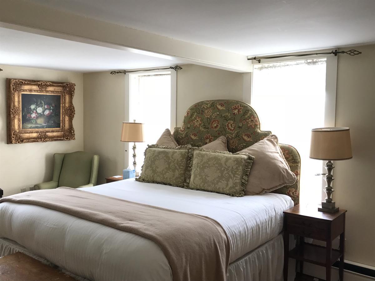 Admiral Farragut Inn ニューポート エクステリア 写真